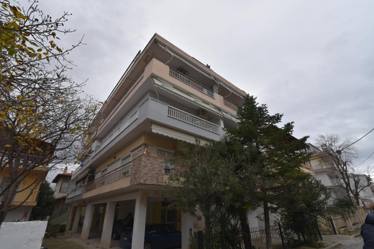 Emi'S Beach Apartment Nea Kallikrateia Ngoại thất bức ảnh