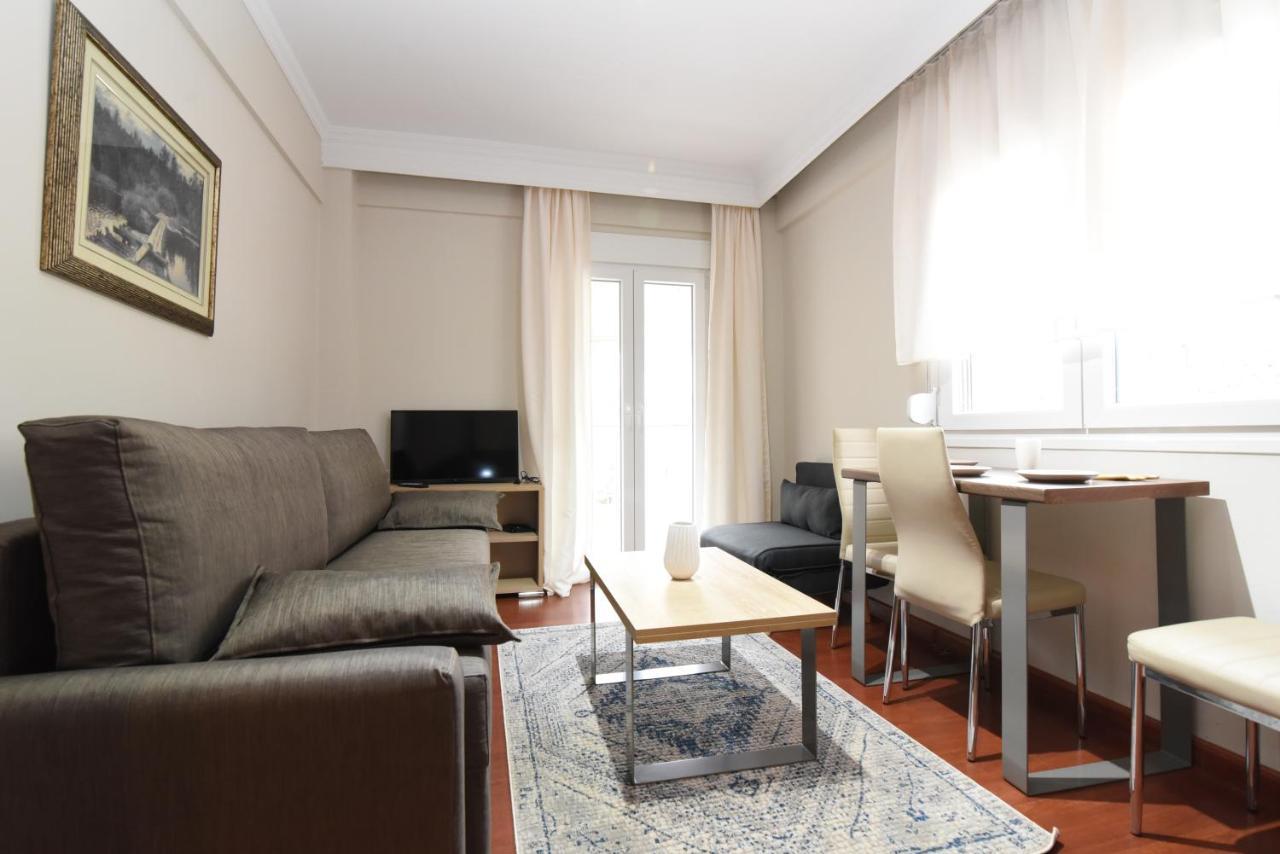 Emi'S Beach Apartment Nea Kallikrateia Ngoại thất bức ảnh