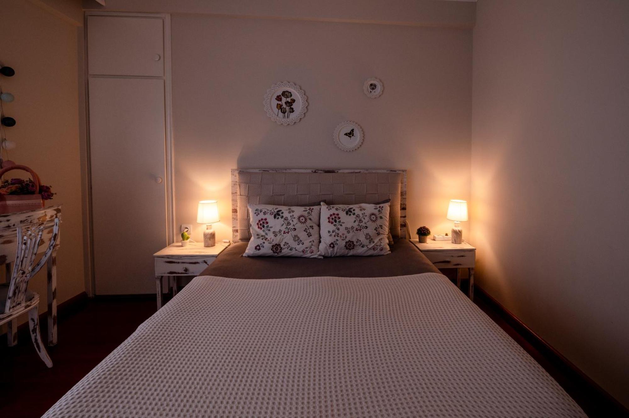 Emi'S Beach Apartment Nea Kallikrateia Ngoại thất bức ảnh