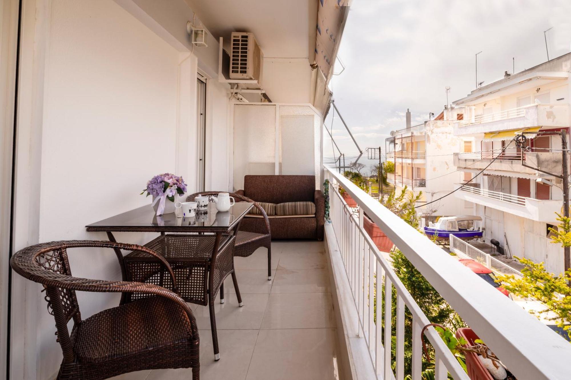 Emi'S Beach Apartment Nea Kallikrateia Ngoại thất bức ảnh